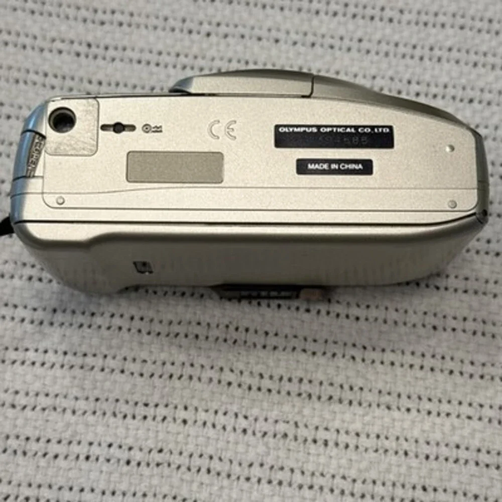 Olympus Stylus Epic Zoom 170 35mm Film Camera & Case